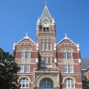 Meet your Posher, Chrissy